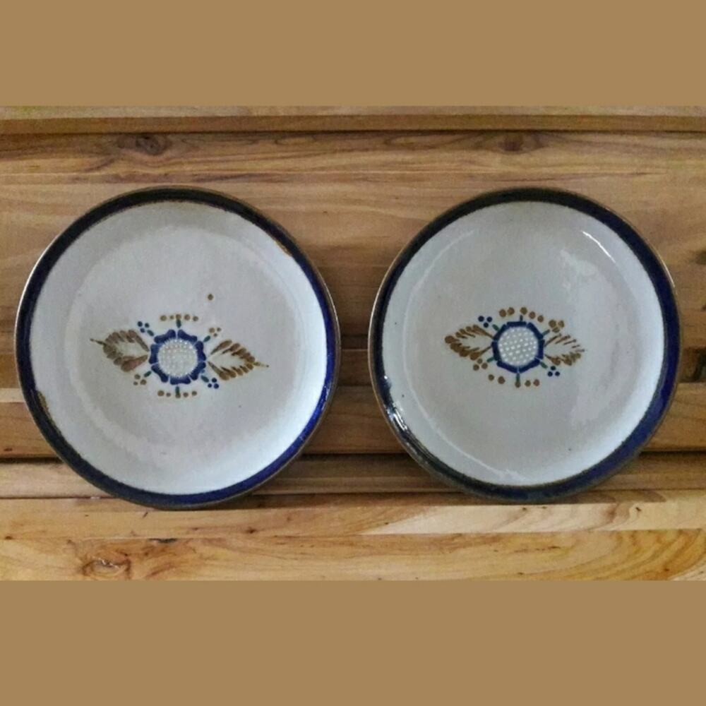 Tonala Mexican Pottery 8" Plate Set